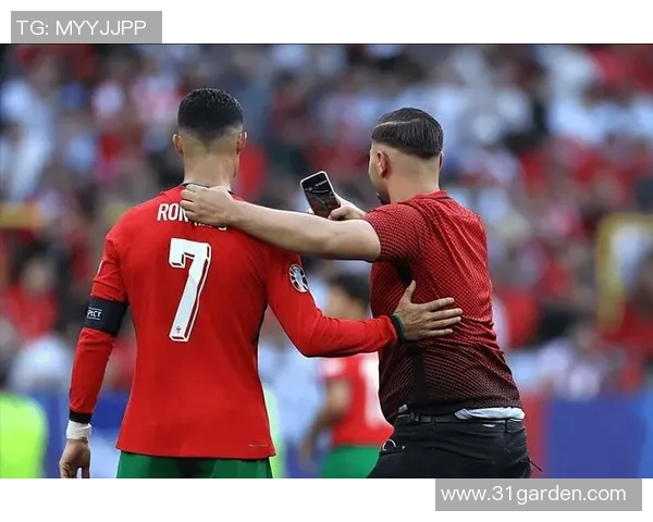 欧洲杯赛事球迷文化传播与互动方式