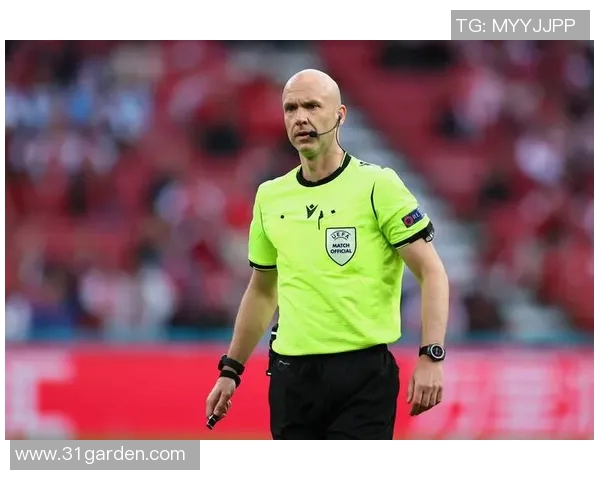 选秀赛场爆发小插曲，裁判如何处理？